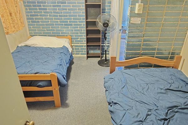 Habitación con baño compartido