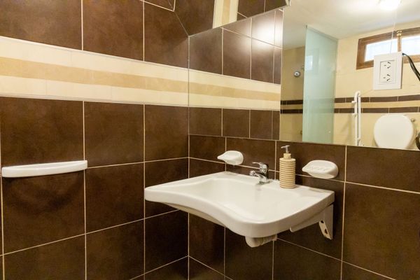 Baño adaptado para personas con movilidad reducida