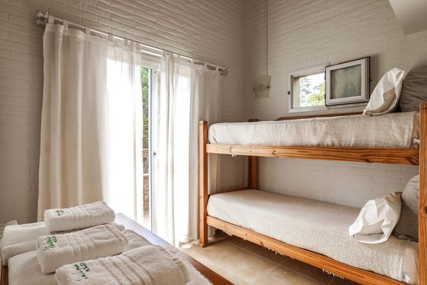 Tríplex PLUS con 2 hab. matrimoniales y AA