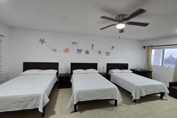 Habitación Sencilla Triple Matrimonial 