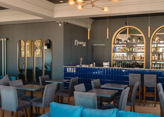 Hotel Premium Tower Suites