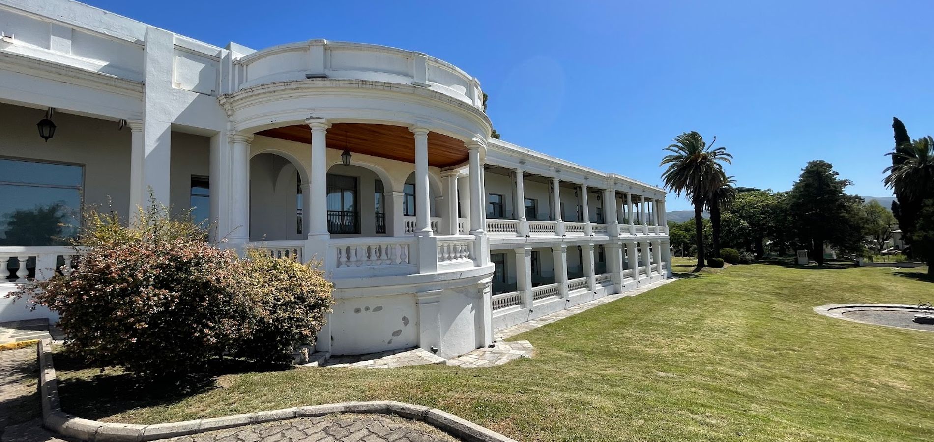 Howard Johnson Sierras Hotel and Casino