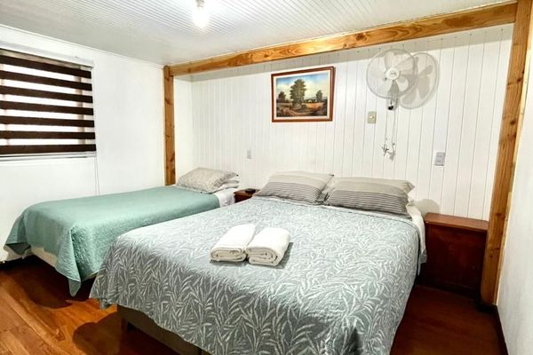 Habitación triple en baño privado