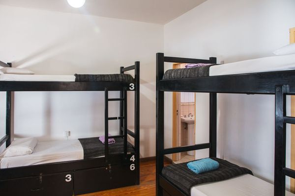 Cama en Habitacion Séxtuple Mixta Compartida 02