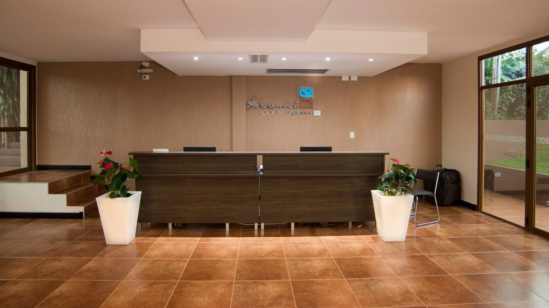 Arami Hotel & Lodge