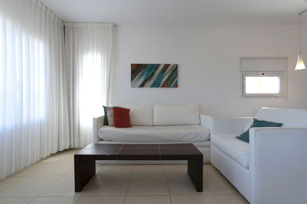 Apartamento 2 ambientes 3er Piso con AA