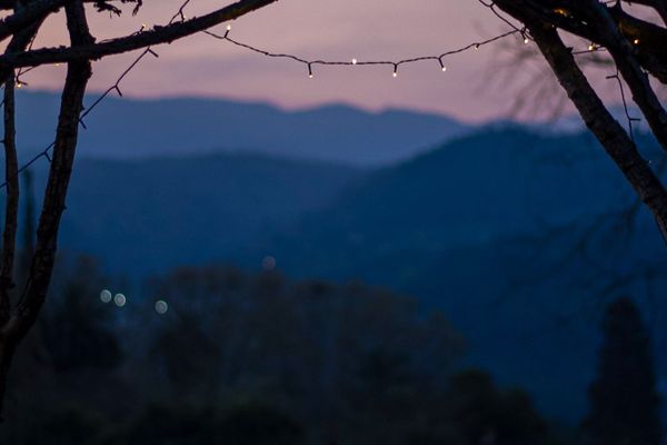 DOMO ALLPA CON PROYECTOR Y PANTALLA