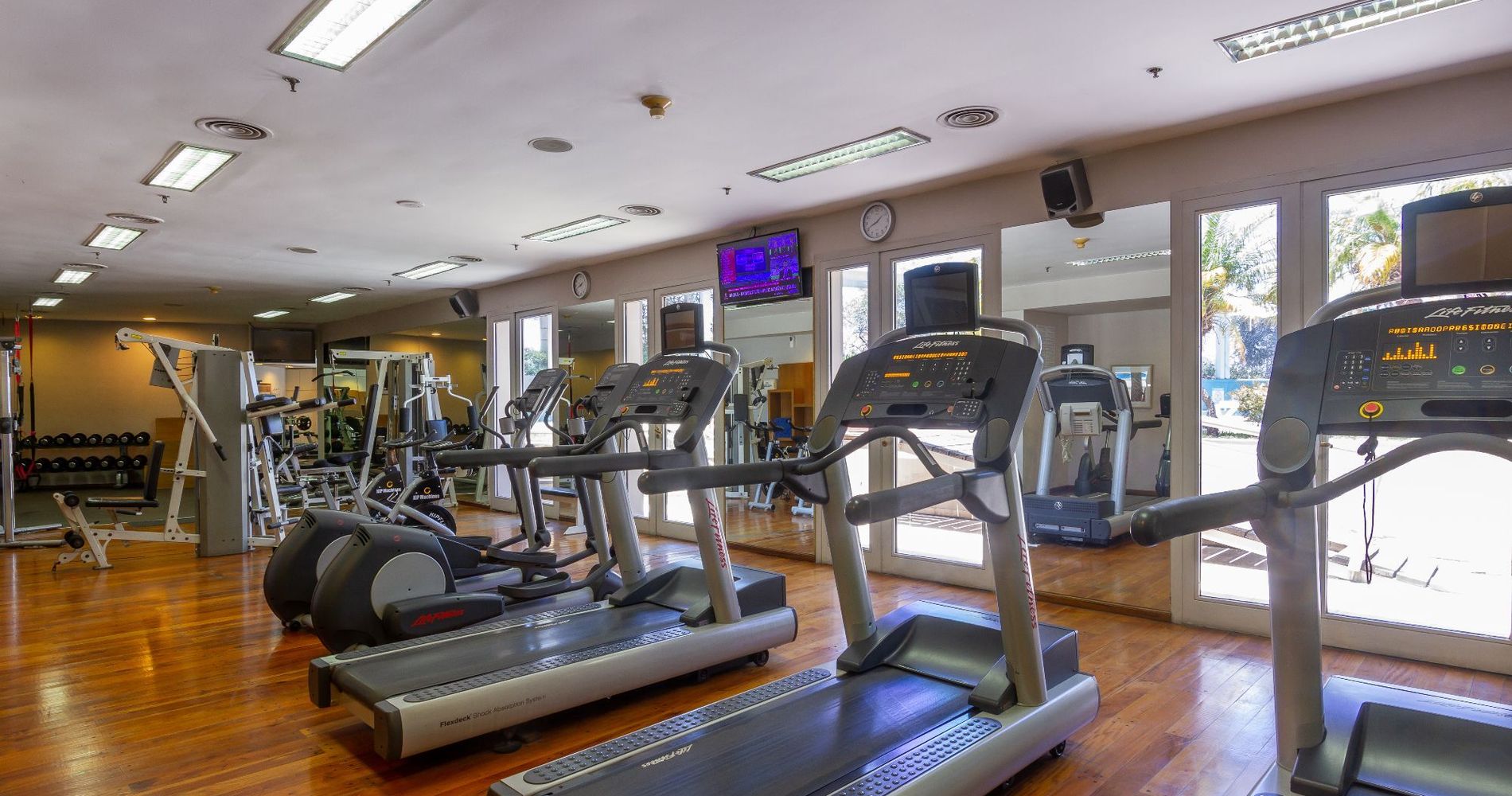 Hotel Quinto Centenario