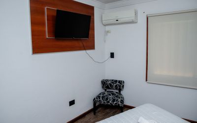 CRISTALHOTEL93c - TELEVISION 32 SMART