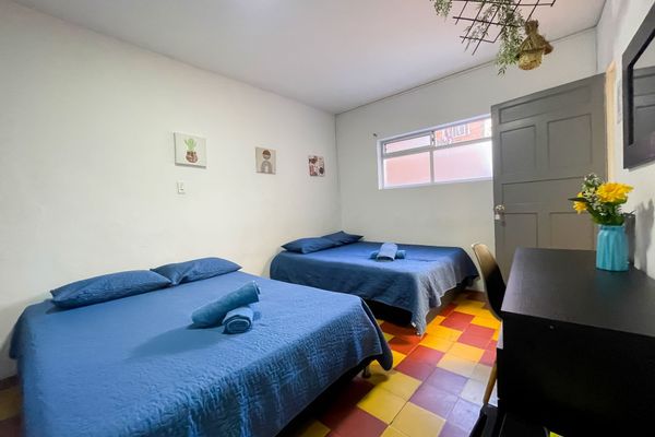 Habitación Doble con Baño Privado