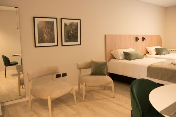 Monoambiente con 2 camas individuales