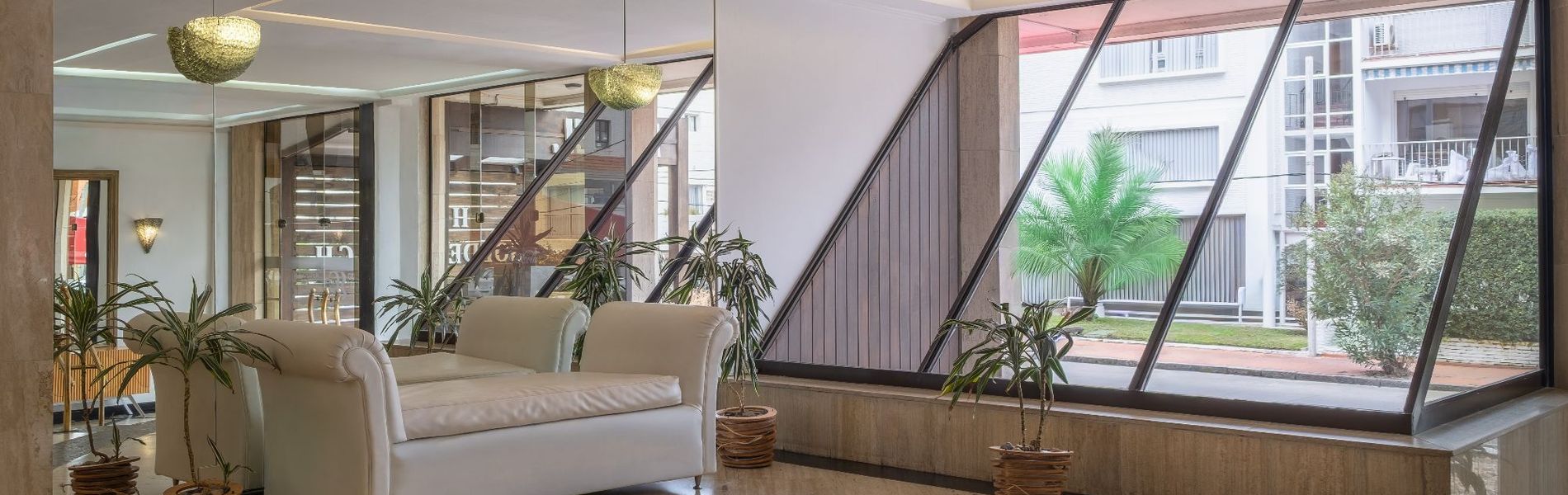 Golden Beach Resort & Spa