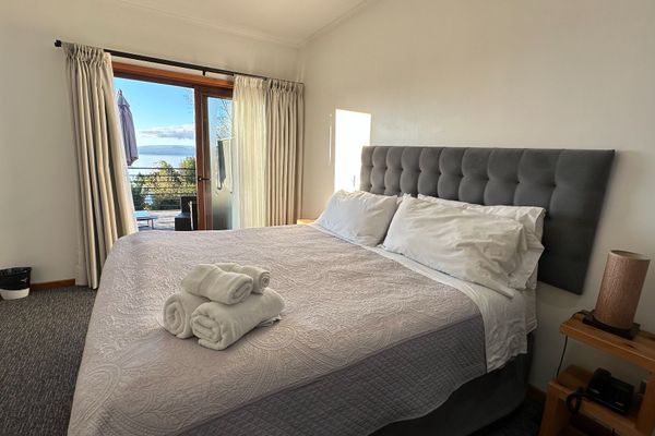 Habitación Triple con terraza Vista al Lago