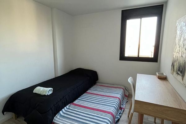 Quatro Housing