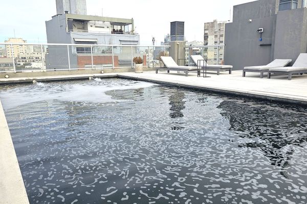 Depto monoambiente sobre calle Quesada, Belgrano.