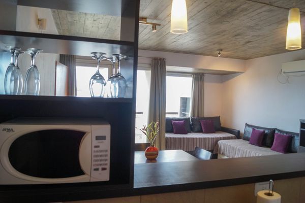 Departamento dos ambientes en 1er o 2do piso