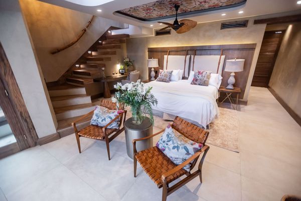 Grand Suite: E. Hemingway - W. Shakespeare