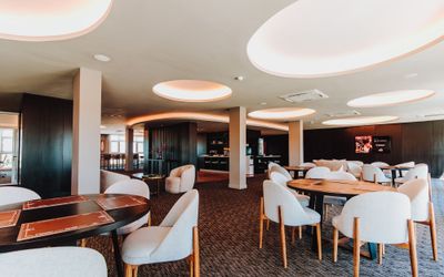EmprendimientosCrownCadenadeRioNegro - LOUNGE VIP