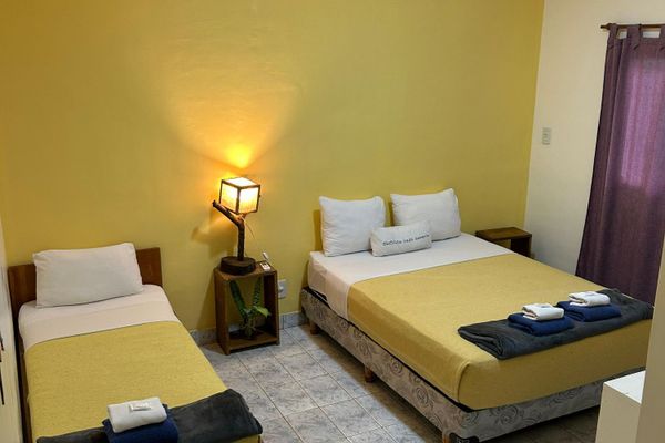 Habitación 1Mat 1 Single - Triple