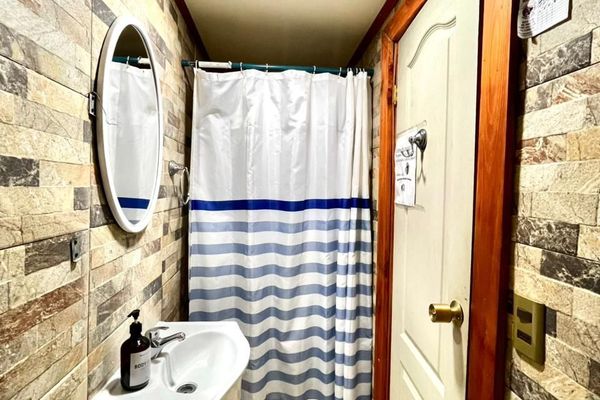 Habitación doble con baño privado