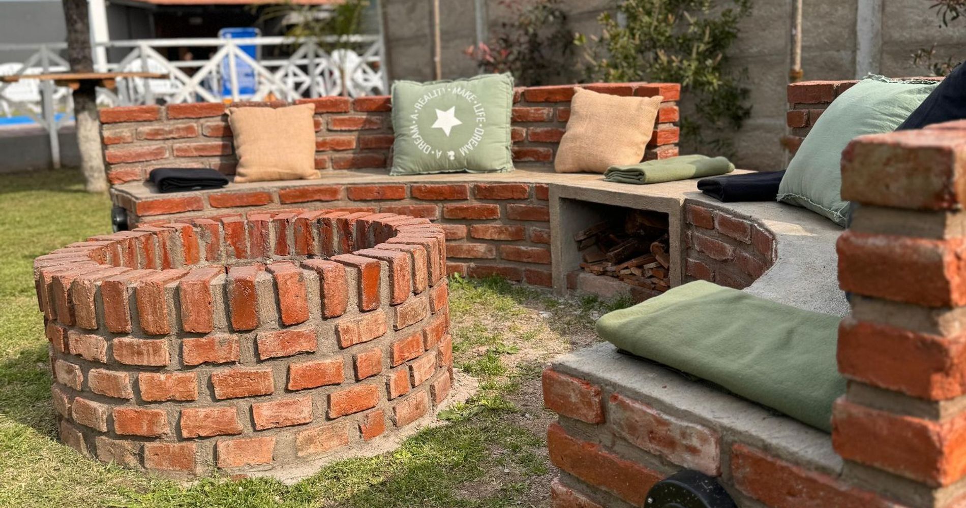 Aguila Blanca Departamentos