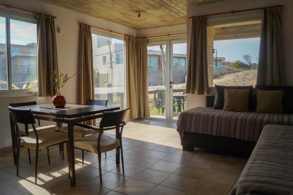 Departamento dos ambientes en planta baja (4 PAX)