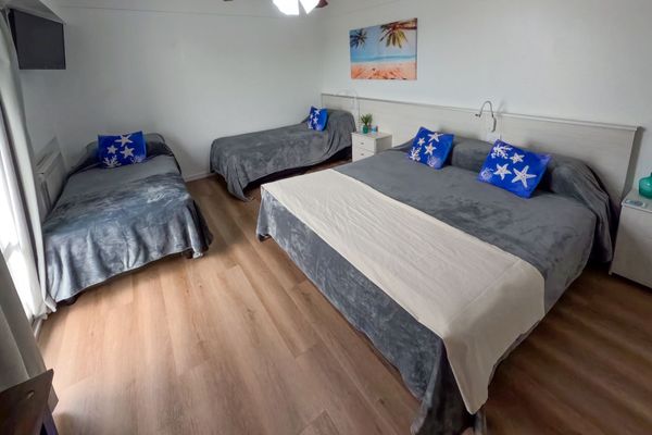 Cuádruple Superior Vista al Mar