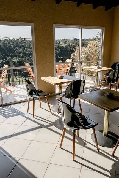 Isondu Suites & Breakfast