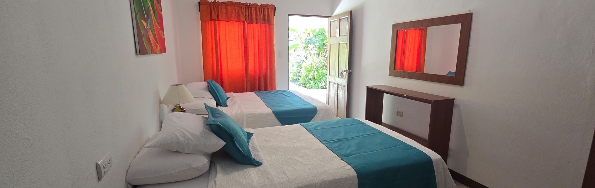 Hotel Tortuguero Beachfront