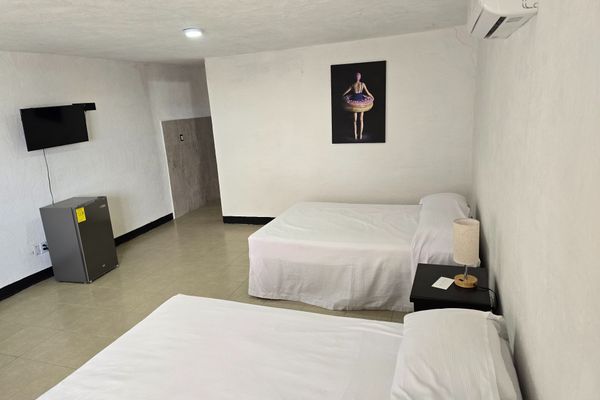 Sencilla Doble Queen + Sofa Cama 