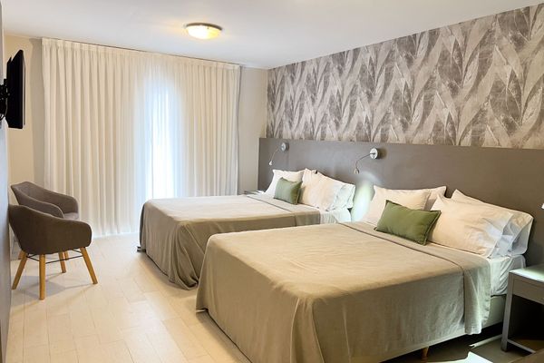 Suite Junior con 2 camas matrimoniales 