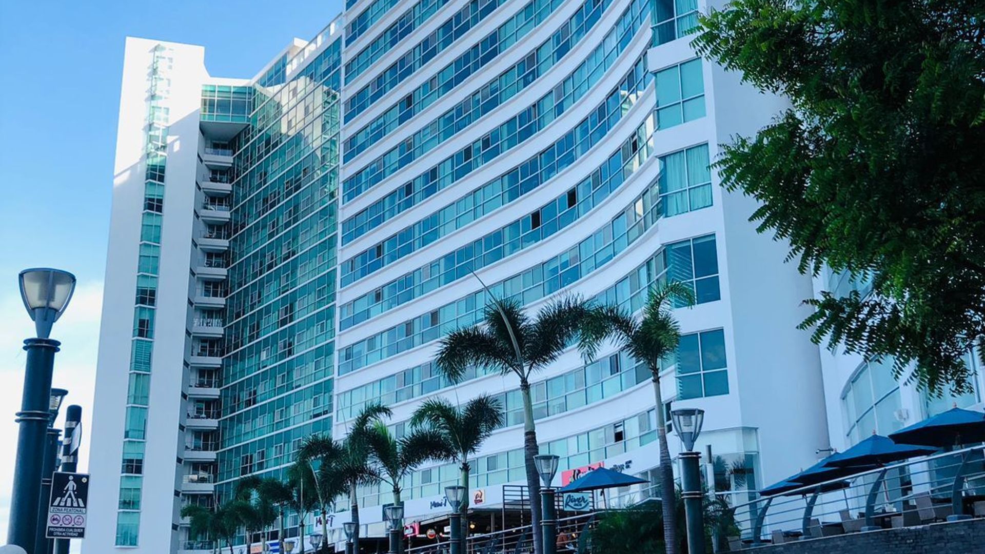 Luxury Suites River Front