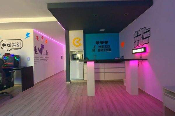 Streamer Room