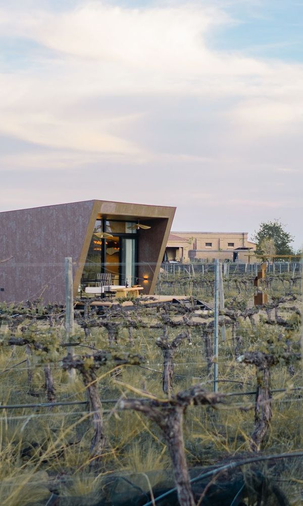 Andeluna Winery Lodge