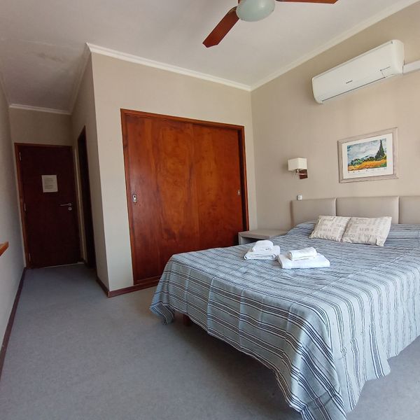 Hotel Edith