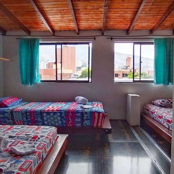 Hostel Metro Floresta Alojamiento
