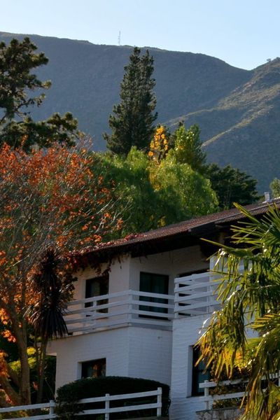 LAS ARDILLAS - CABAÑAS & SUITES - LA FALDA