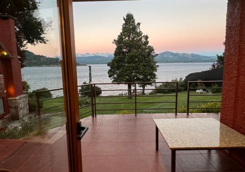 DISFRUTA ! EL ATARDECER EN TU VENTANA CON LA CORDILLERA DE FONDO