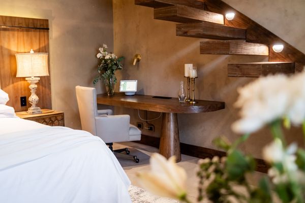 Grand Suite: E. Hemingway - W. Shakespeare