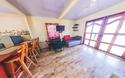 PosadaNativaMissTrinie1e9 - 
                                    TV                                