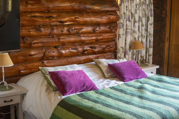 Standard Vista Lago.- 1 o 2 camas