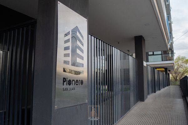 PIONEROS
