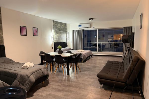 Rock & Art – Moderno loft automatizado h/ 6 pax