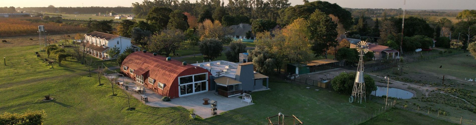 La Santina Inn & Field Experiences