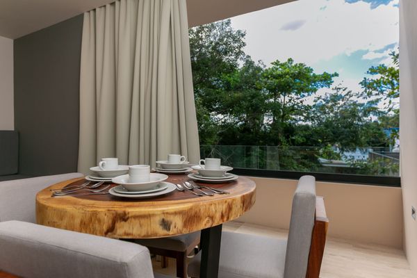 Kaab estudio by the beach