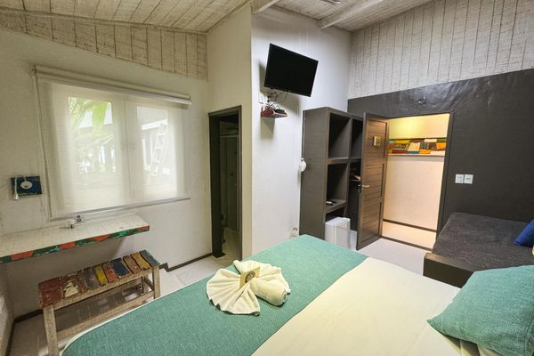 Quarto Triplo Standart (Nº12)