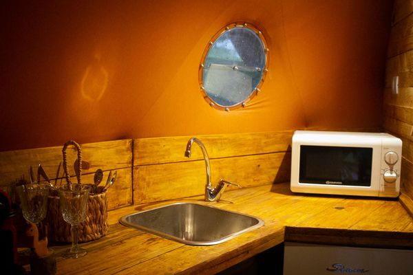 DOMO WAYRA CON TINA DE AGUA CALIENTE