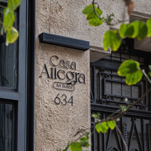 Allegra Art Suites
