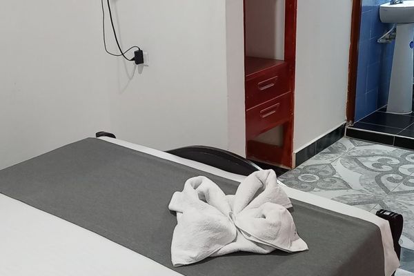 HABITACION DOBLE ESTANDAR CON AIRE