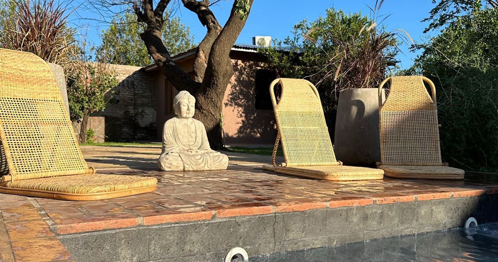 Tanah Host - Guest House